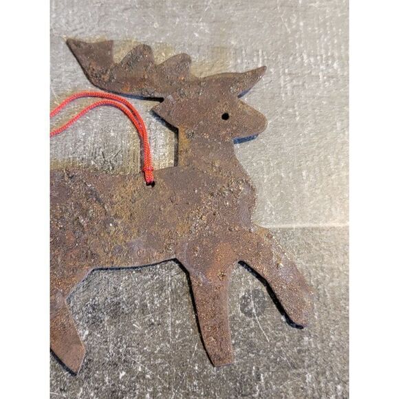 Rusted reindeer rustic ornament Xmas decor - Picture 3 of 4